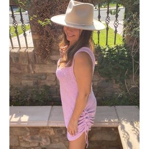 The size is a M but fits like a Large!